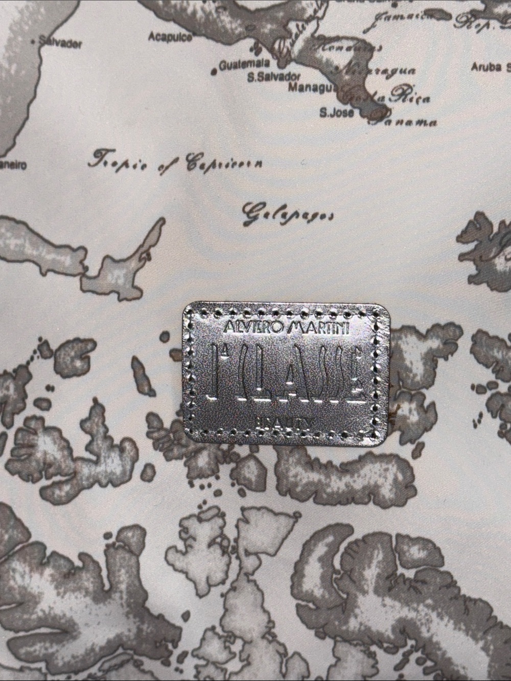 Alviero Martini White/Gray Geo-Print Shoulder Bag - Picture 2 of 6
